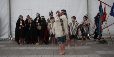 Taller de Coro y Mapuche saludaron a Carabineros en su día